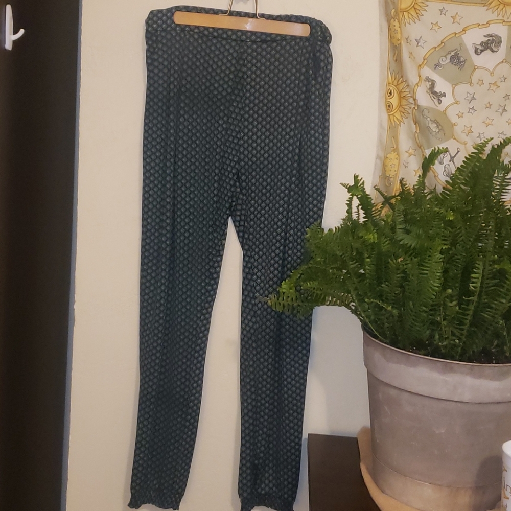 Evima high waisted patterned pleated slacks